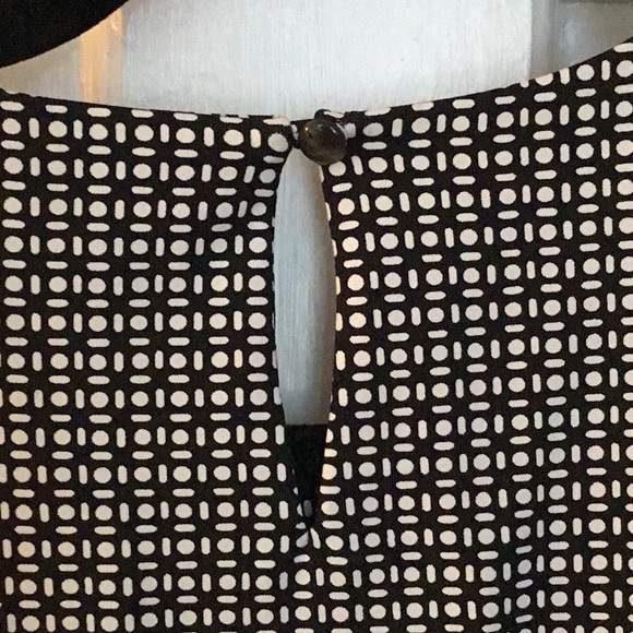 EUC J.Mclaughlin Catalyst Dress Size M - Picture 6 of 7